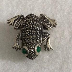 Sterling Frog Pin with emerald Eyes